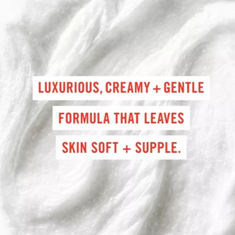 First Aid Beauty White Cleanser & Exfoliant - Picture 4 of 7